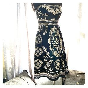 Sexy White House Black Market dress size 2